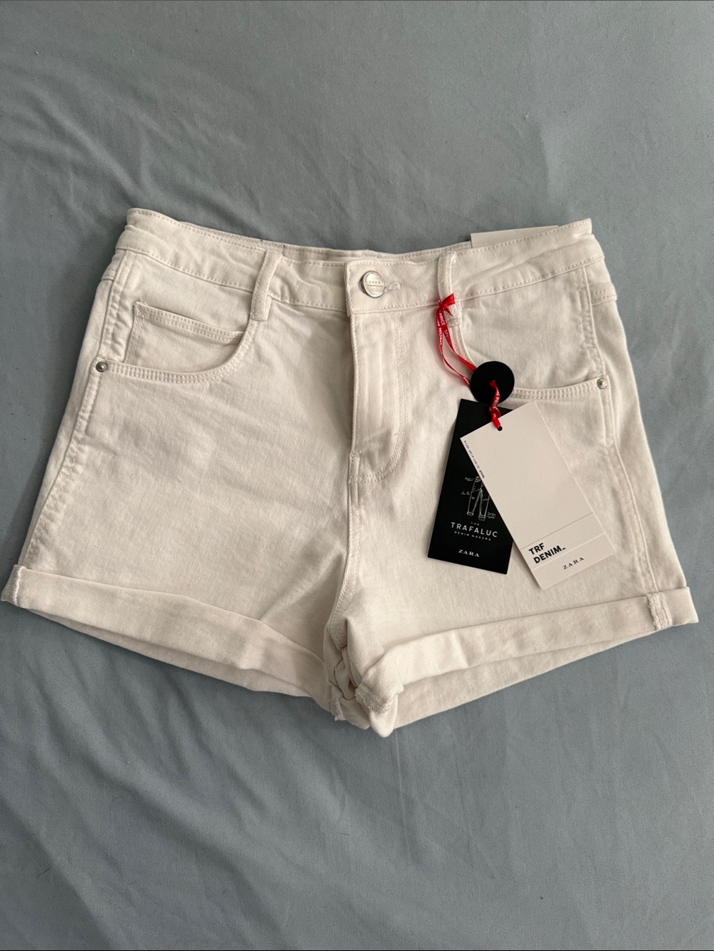 Zara White Cuffed Denim Shorts